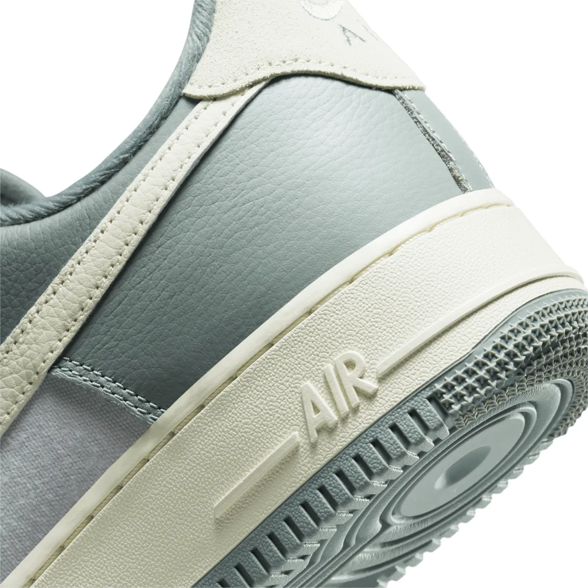 Air Force 1 '07 LX 'Vert Mica'
