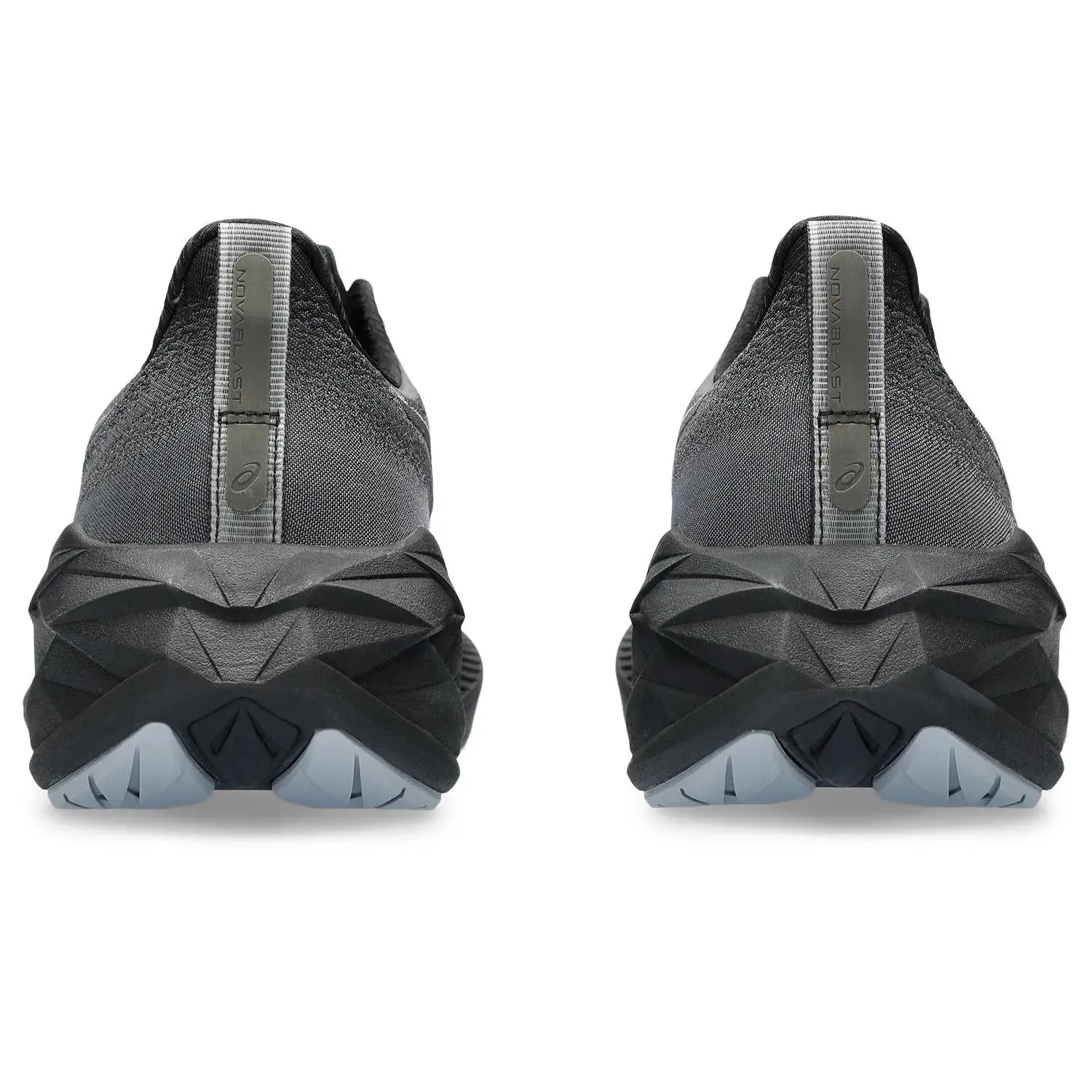 Chaussures de course ASICS Novablast 4 pour femme