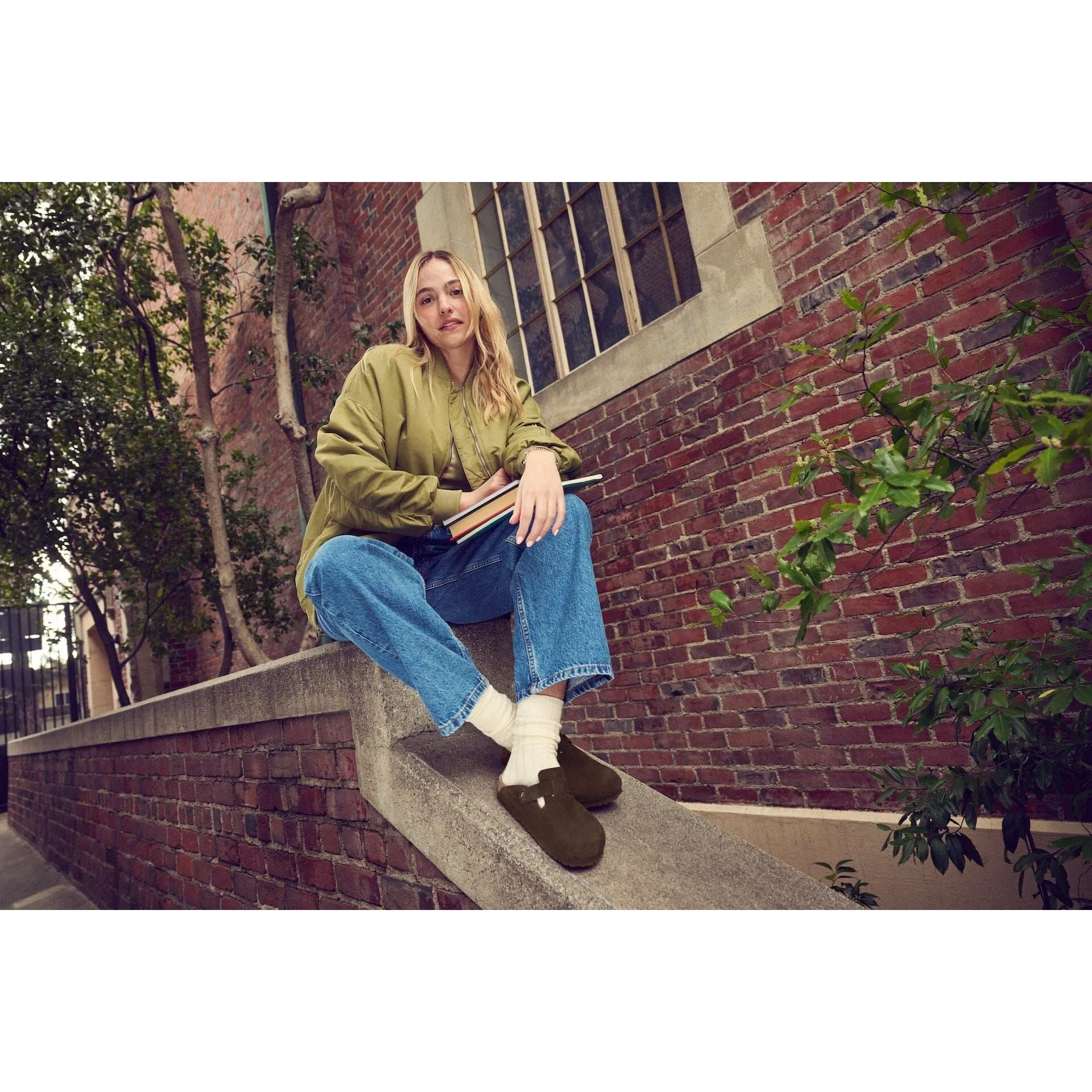 BIRKENSTOCK BOSTON DOUX SEMELLE EN CUIR SUÉDÉ UNISEXE