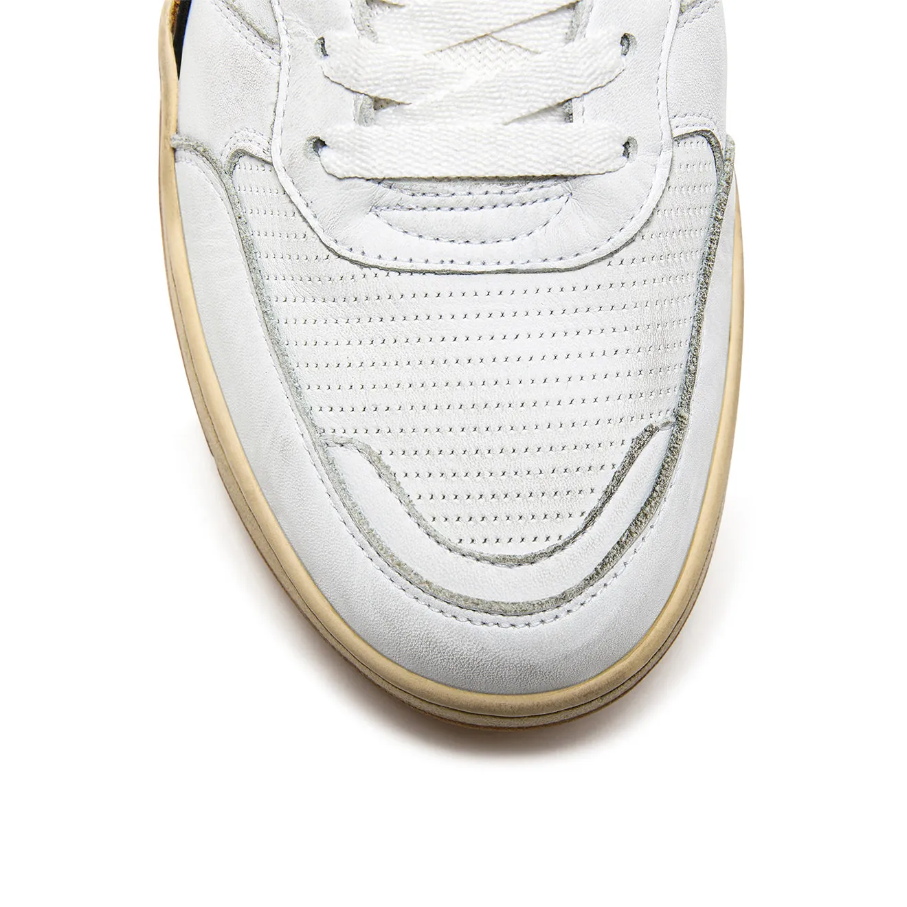 Diadora B.560 Chaussure d'entraînement d'occasion Blanc / Beige Doe