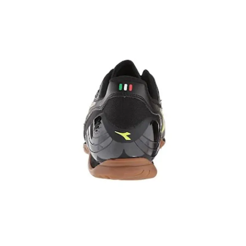 Chaussure de Court en Cuir Diadora Maracana 18 pour Intérieur