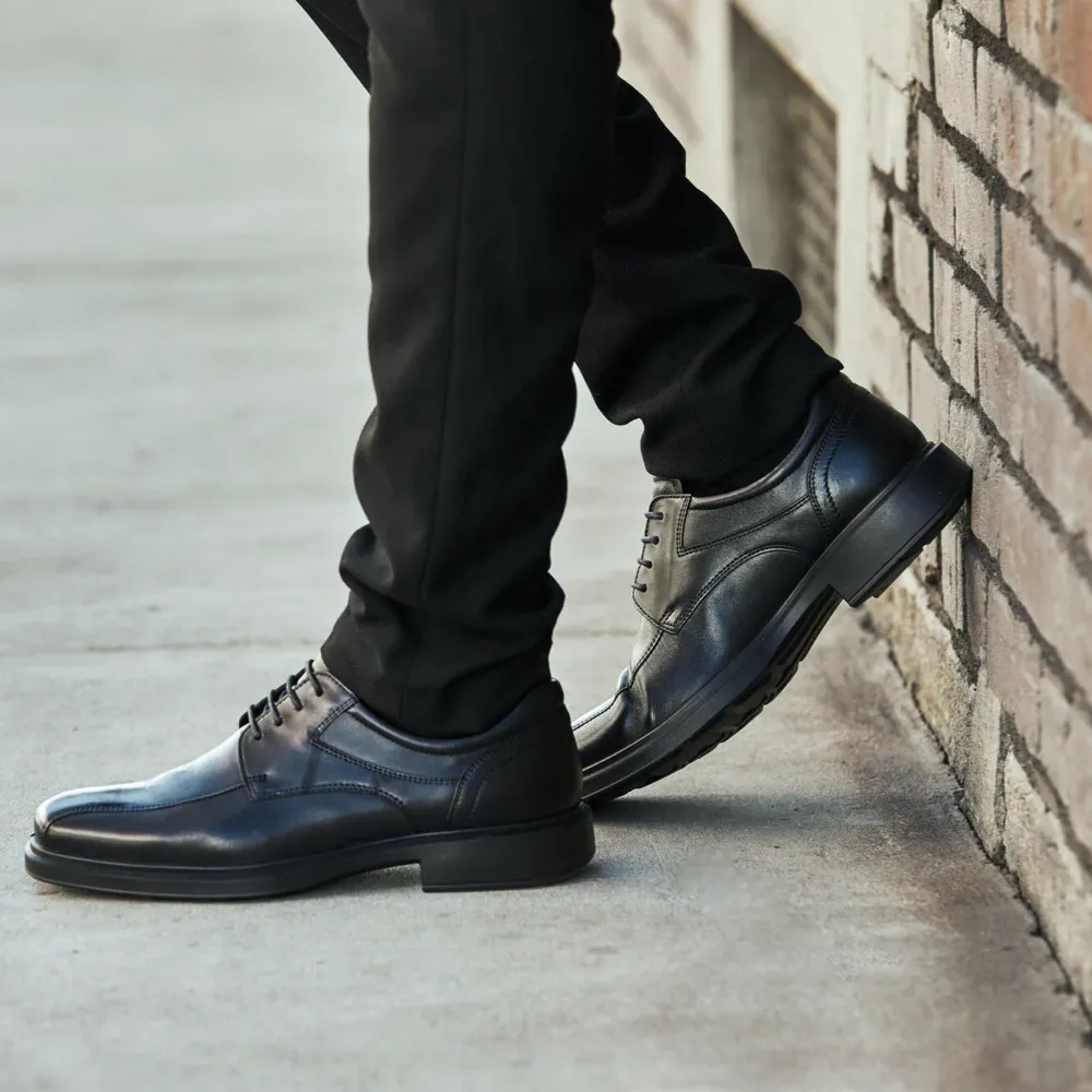 Chaussure Ecco Men's Helsinki 2.0 Bike à bout renforcé en noir