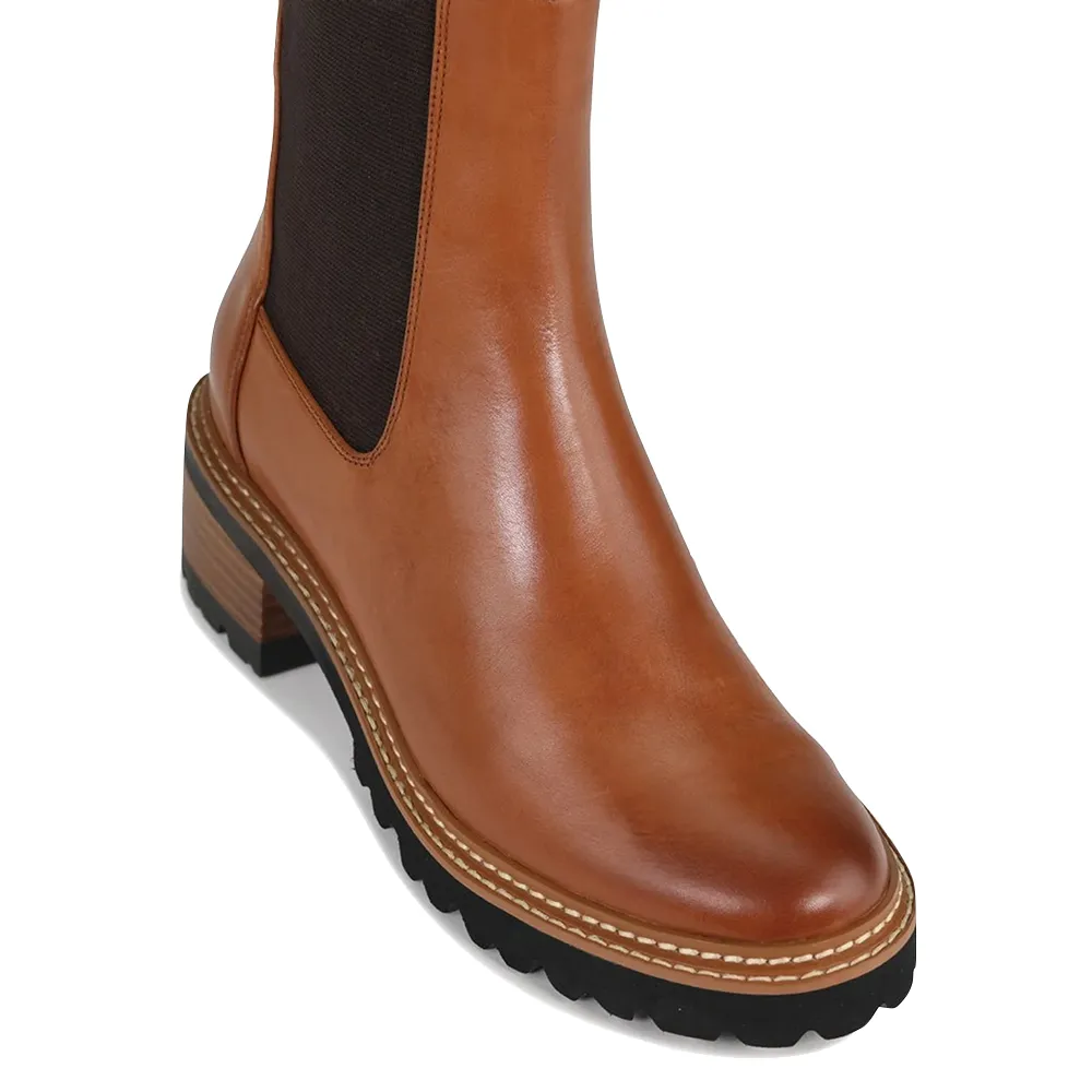 Bottes Chelsea en cuir à talon linéaire pour femmes EOS Footwear en couleur Brandy