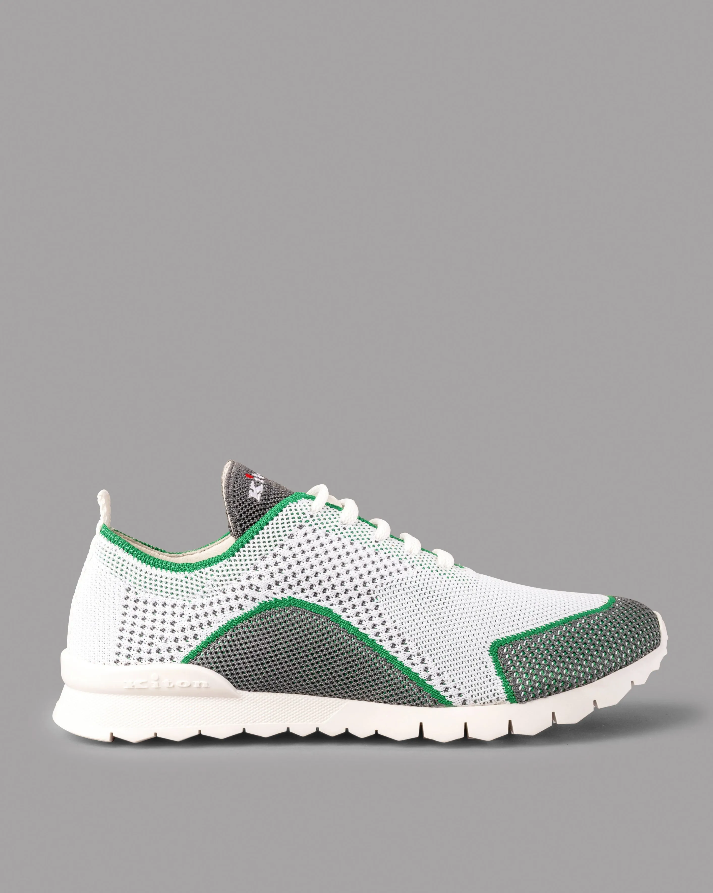 Chaussure de course ajustée