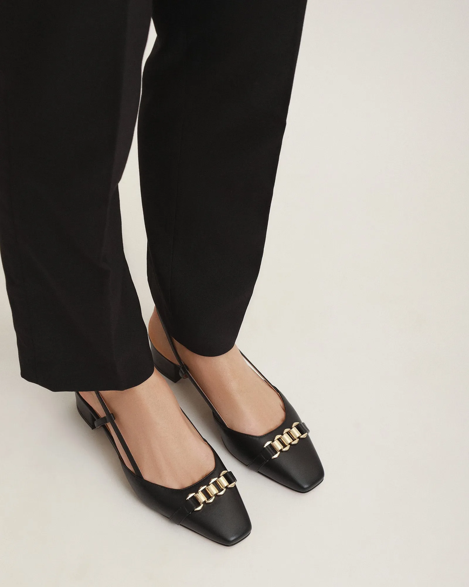 FRANCA TALONS BAS EN CUIR NOIR
