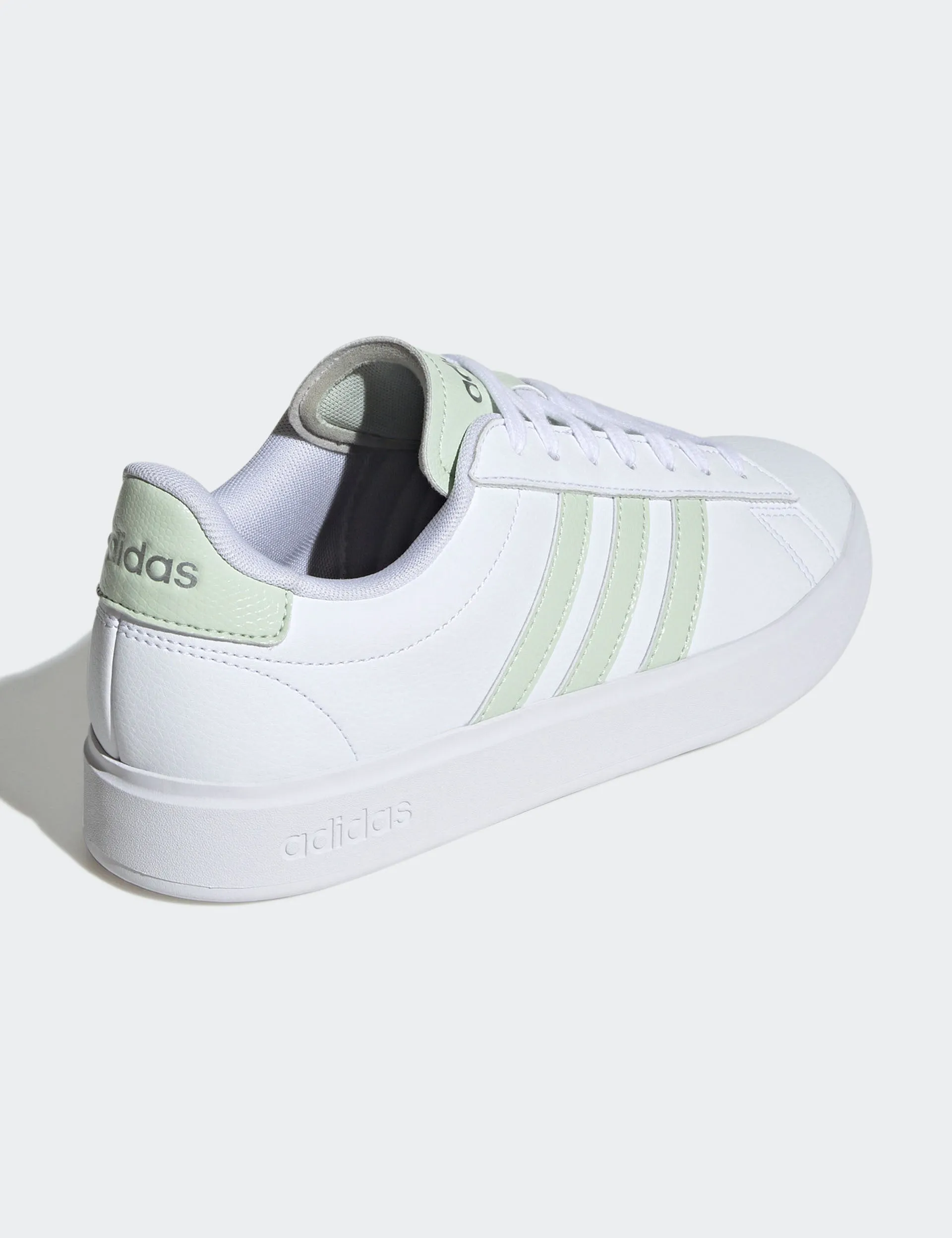 Chaussures Grand Court 2.0 - Blanc Nuage/Vert Lin/Argent Mat