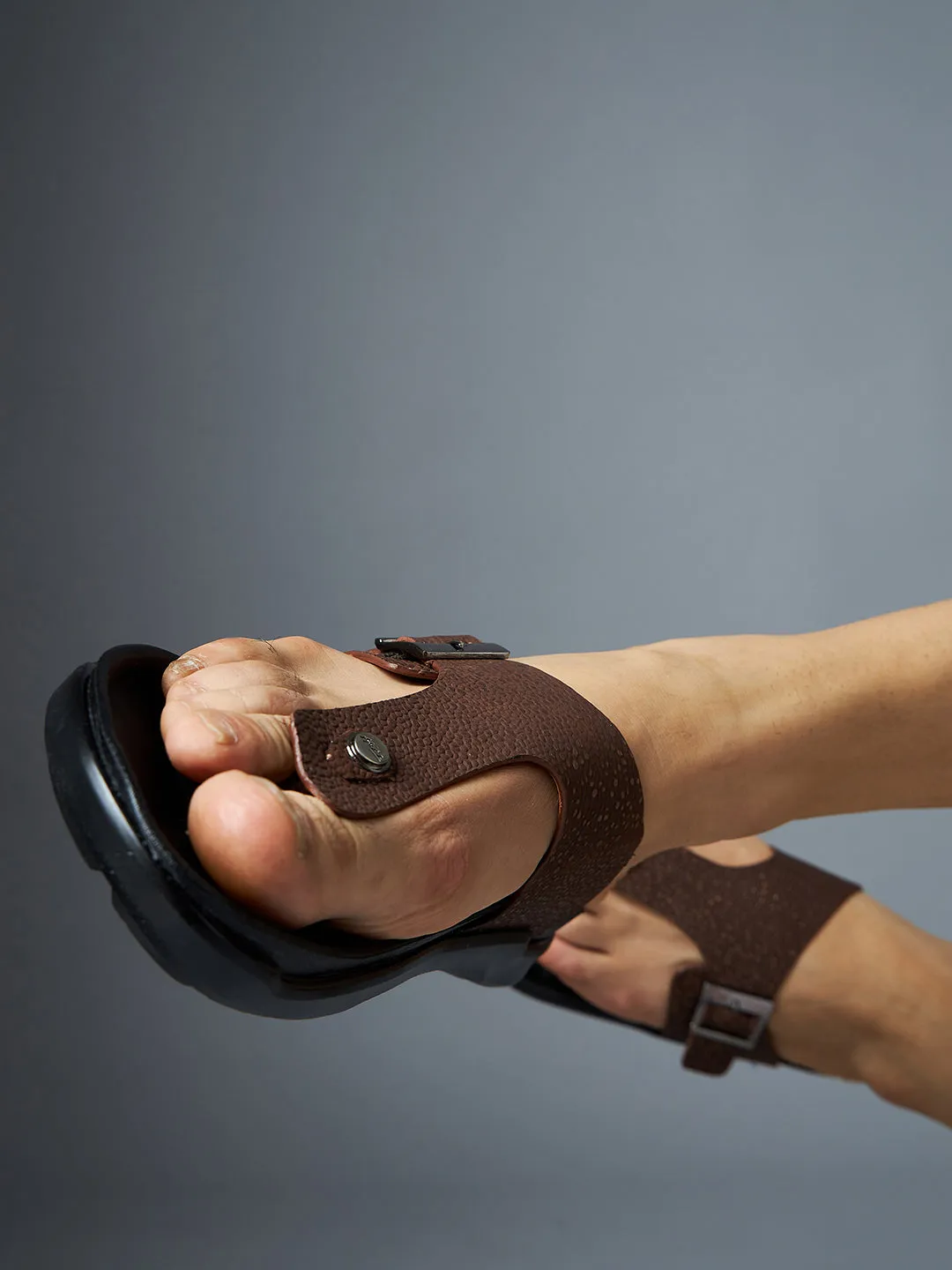 Mules ouvertes en cuir marron pour hommes Hitz