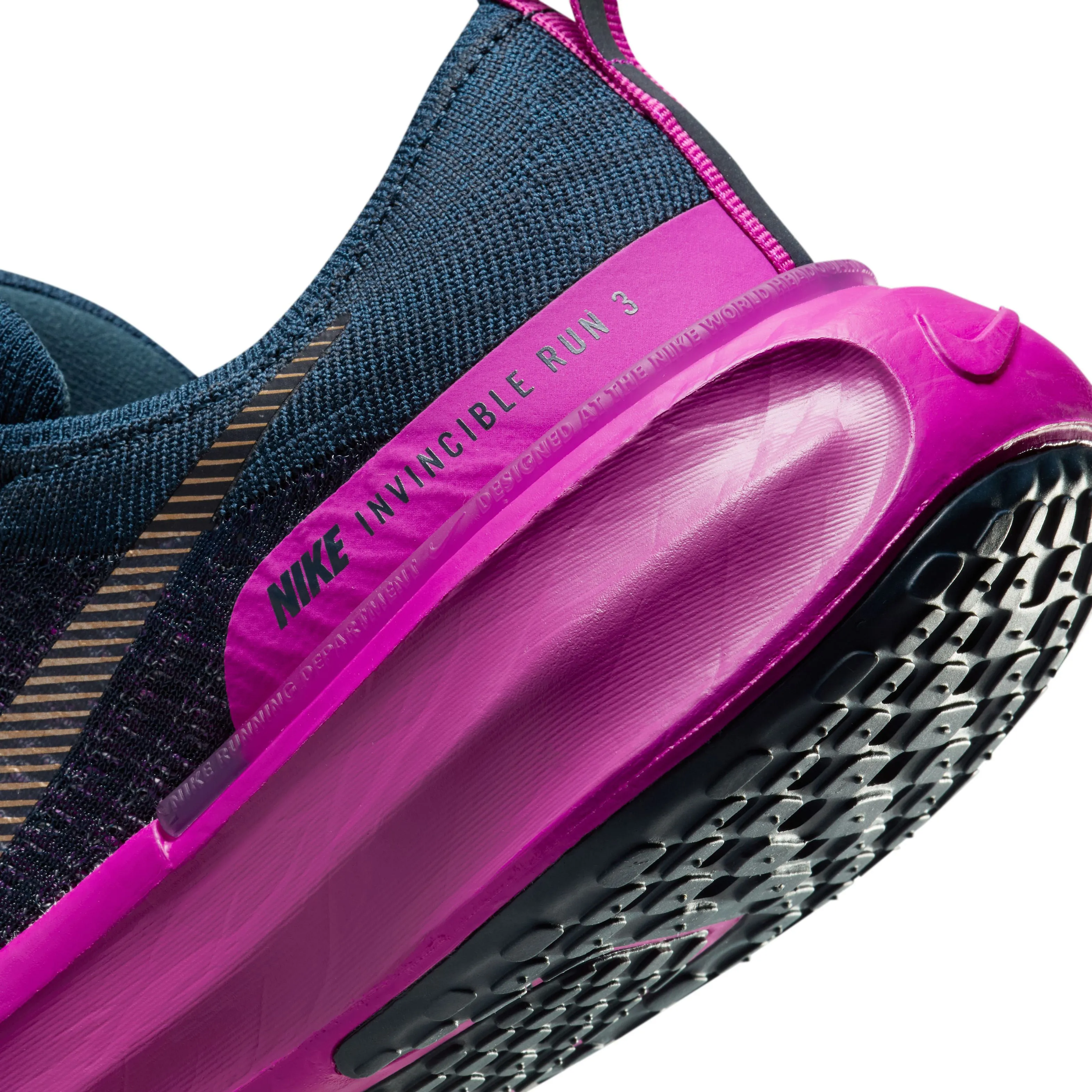 Chaussures de course sur route pour femmes Invincible 3