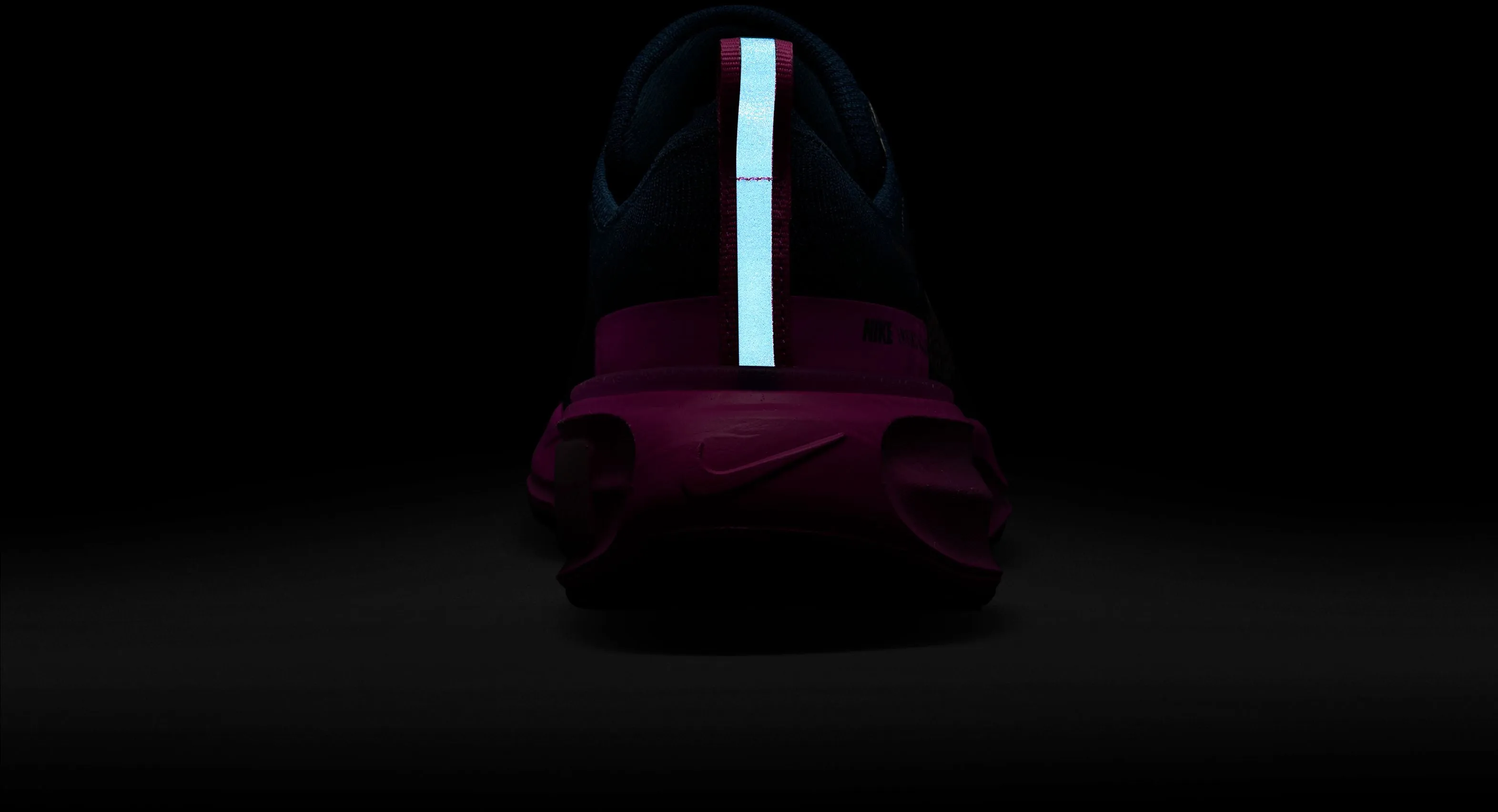 Chaussures de course sur route pour femmes Invincible 3