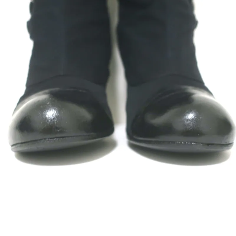 Bottes Lanvin à bout capitonné et boutonné en velours côtelé et cuir noir Taille 39