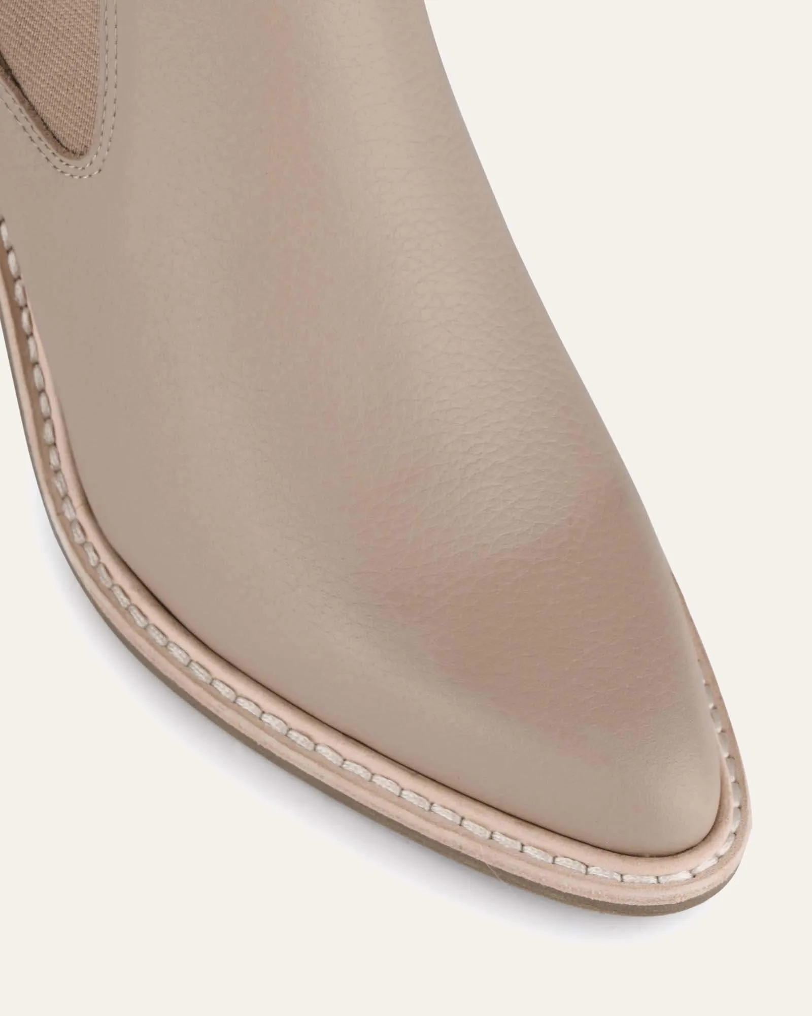 BOTTINES LUXUEUSES HAUTES EN CUIR TAUPE