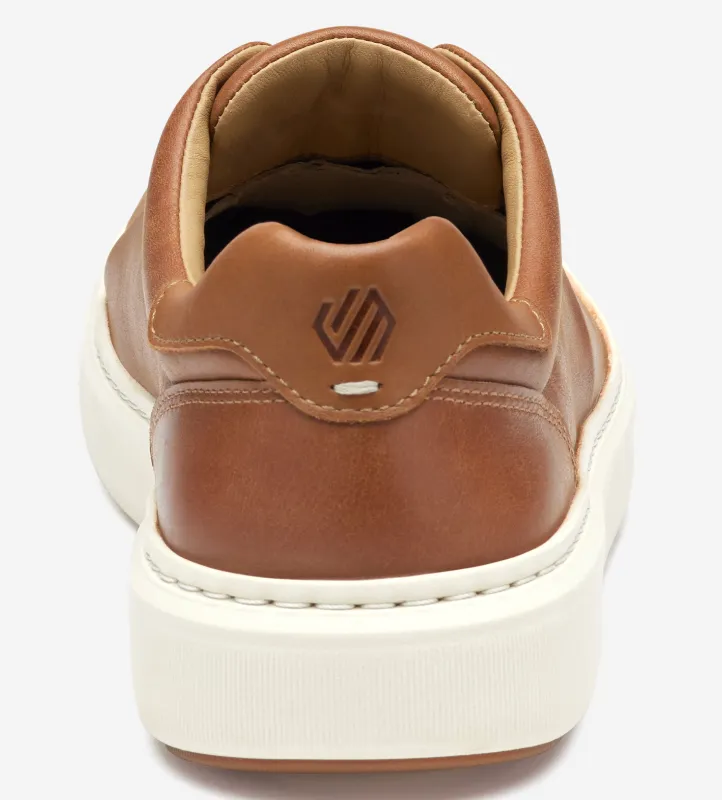 Anders Lacé jusqu'aux orteils pour Homme