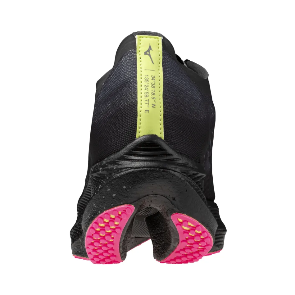 Chaussures de course Mizano Unisex Wave Rebellion Pro 2 en Noir/Argent/Rose/Tetra AW24