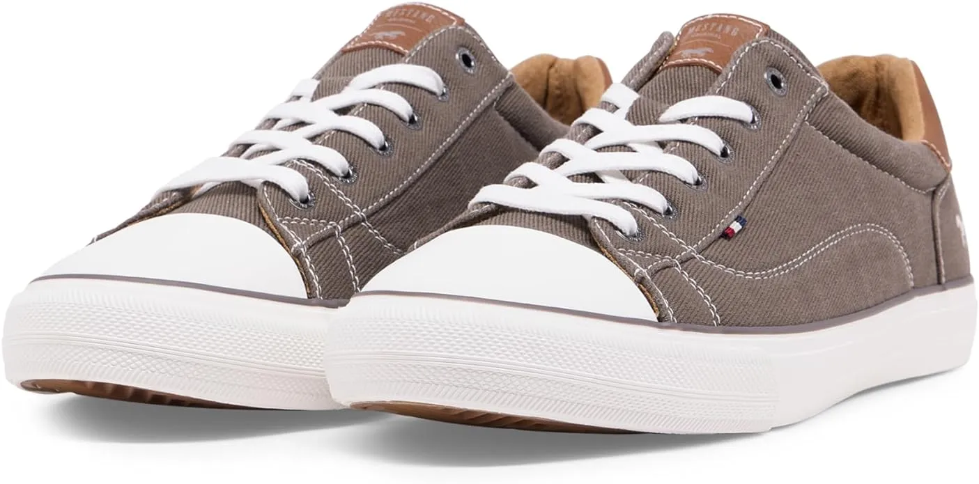 Mustang Chaussures en Toile Grises à Bout Rond Gris