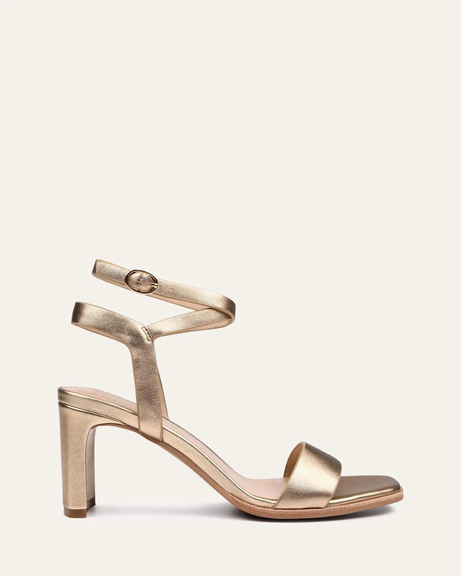 SANDALES NATSU À TALON MOYEN EN CUIR DOUX DORÉ