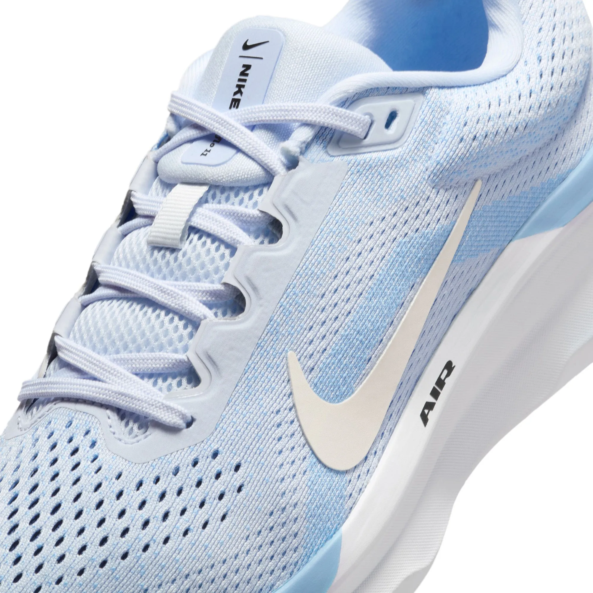 Chaussures de course sur route pour femmes Nike Winflo 11