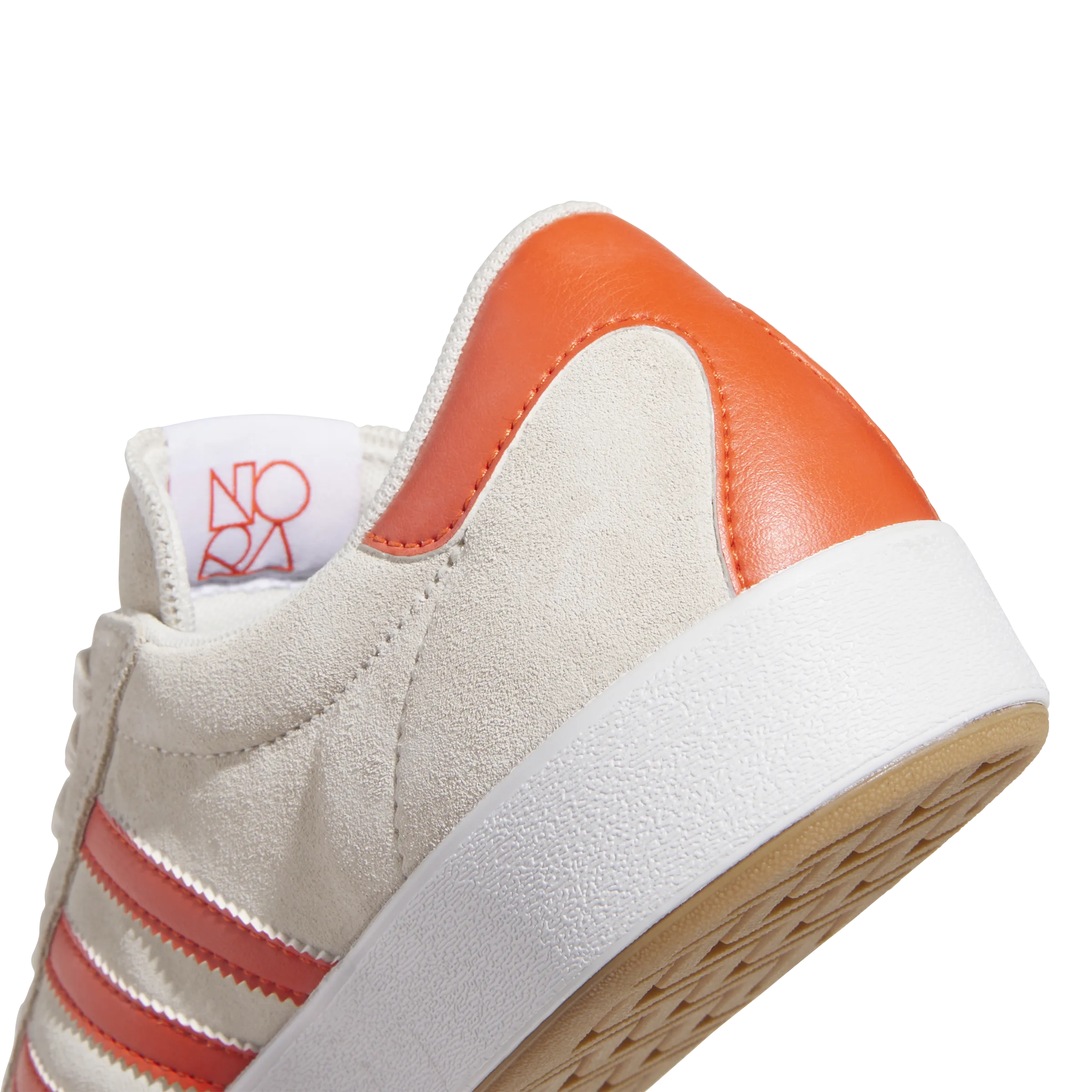 Nora 'Orange Blanc Merveilleux'