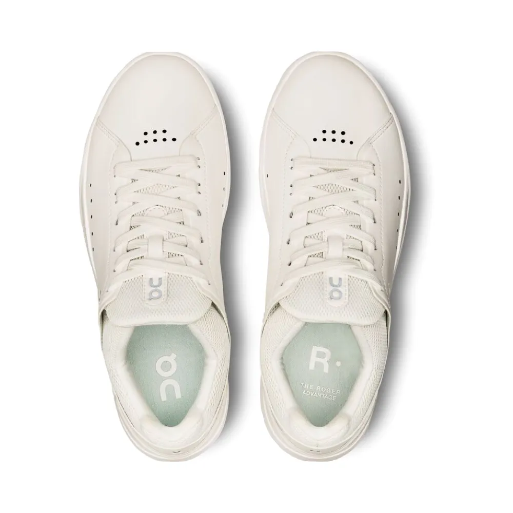 Sur la sneaker THE ROGER Advantage pour femmes en blanc/non teint
