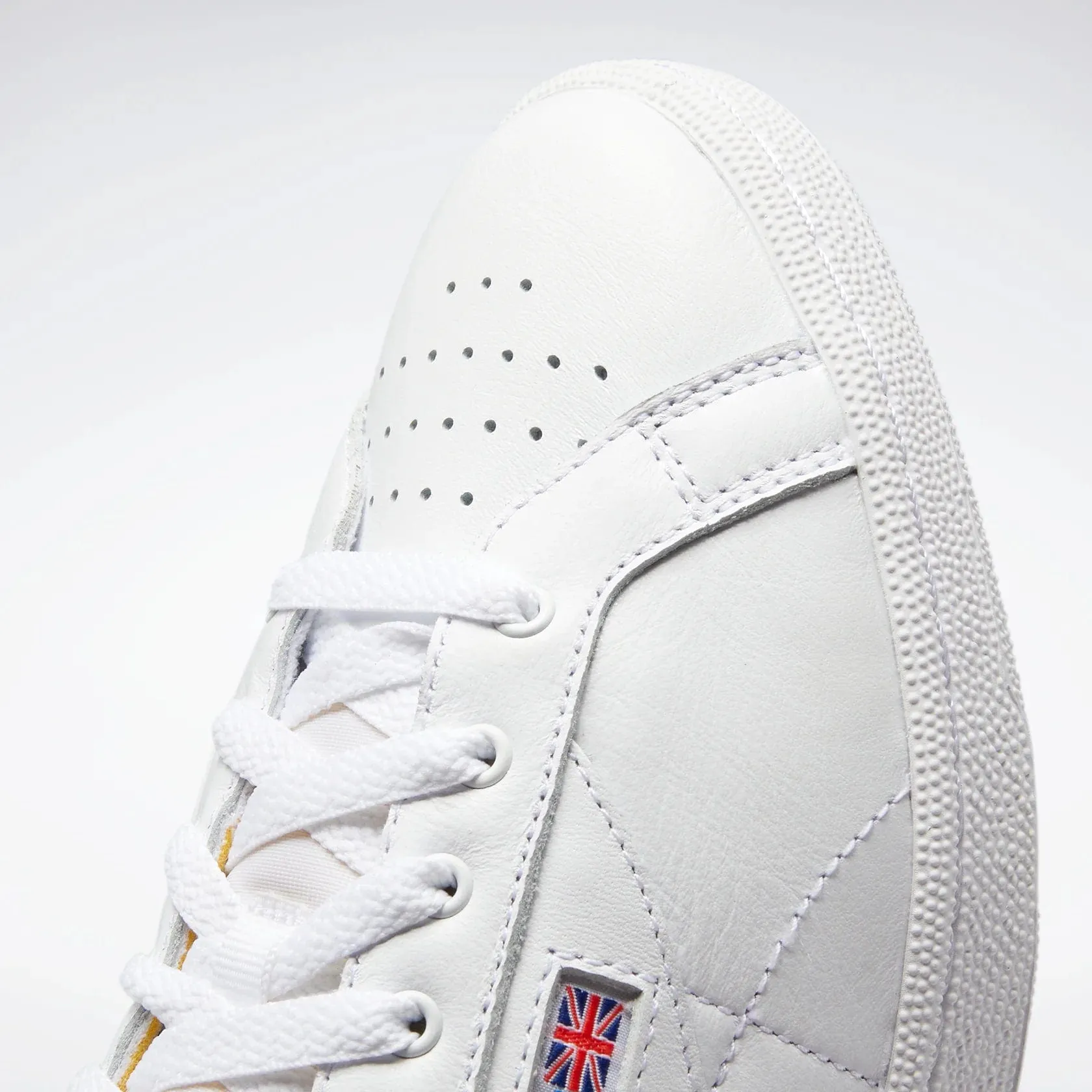 CHAUSSURES REEBOK CLUB C GROUND POUR HOMME - BLANC