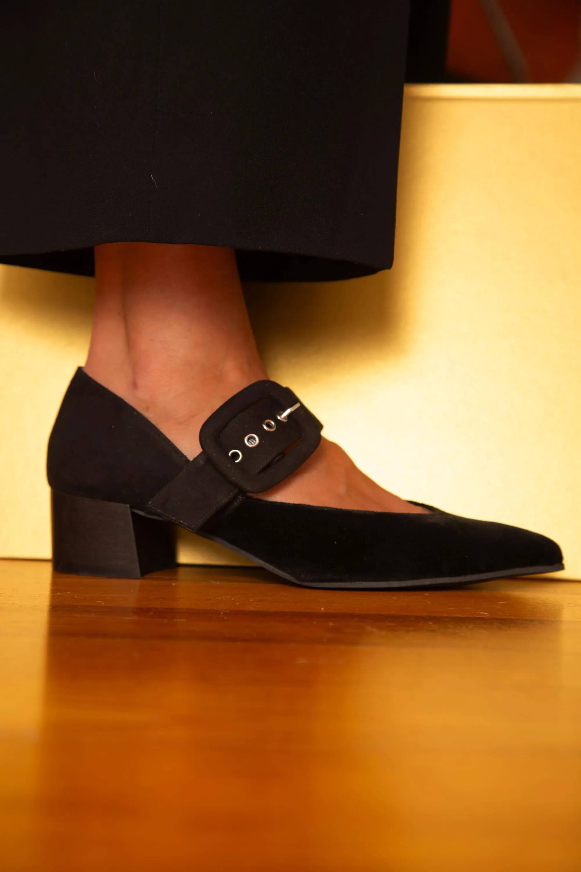 Sandales à talons en simili suédé vegan Tulip | Noir