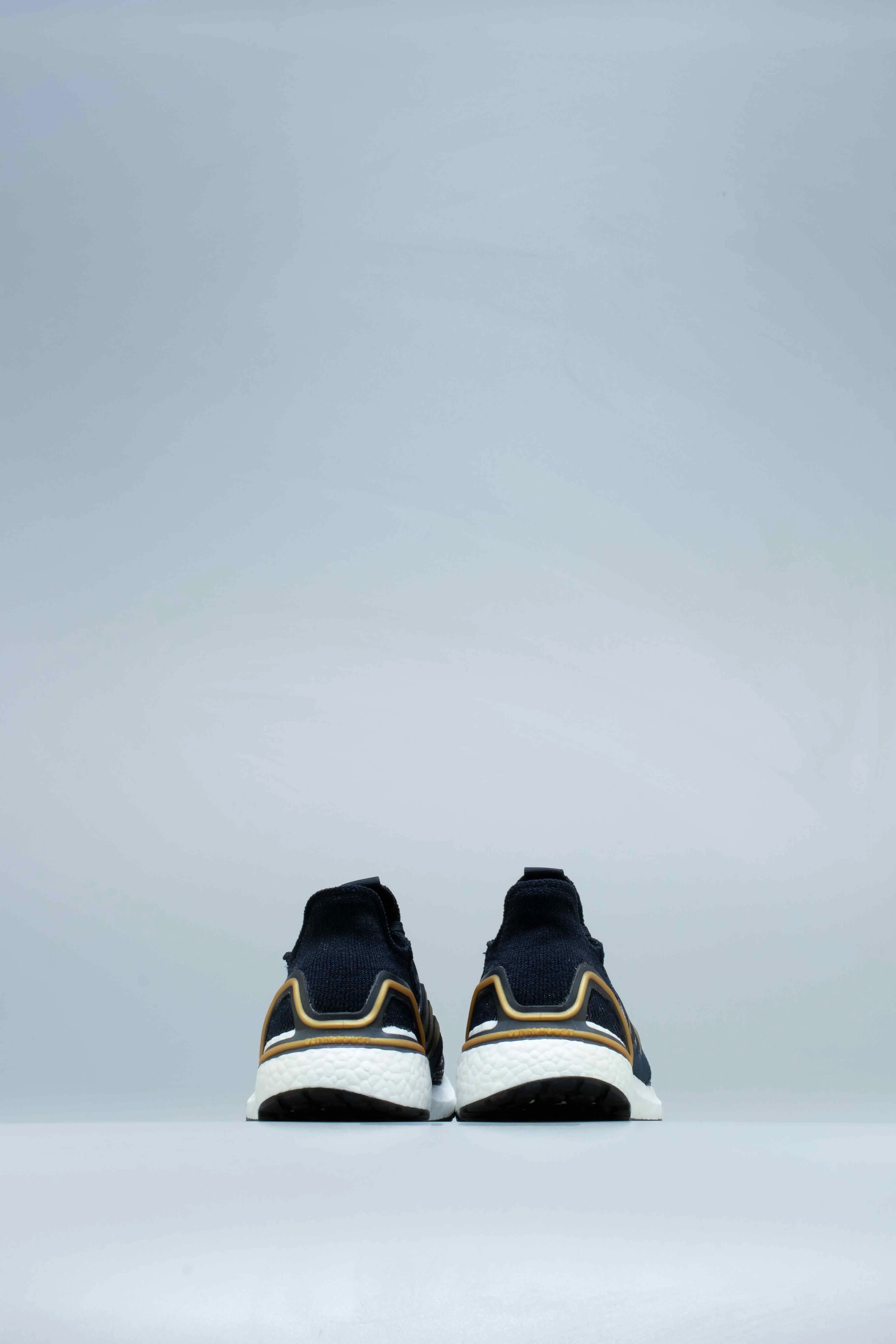 Chaussure de course Ultraboost 19 pour homme - Noir/Or